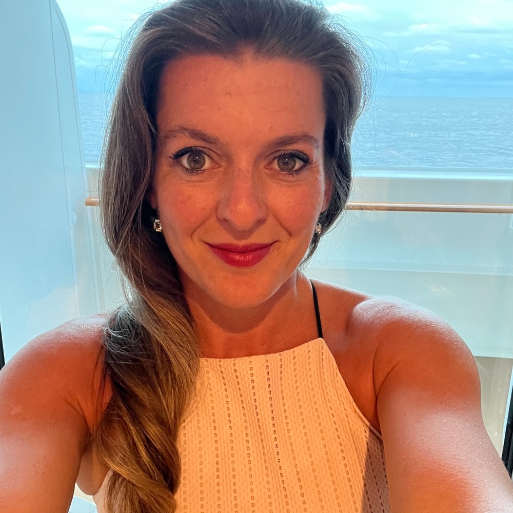 Meet your Posher, Sabrina